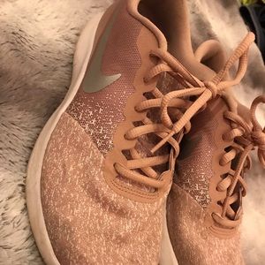 Nike Womens Flex Contact Running Shoe